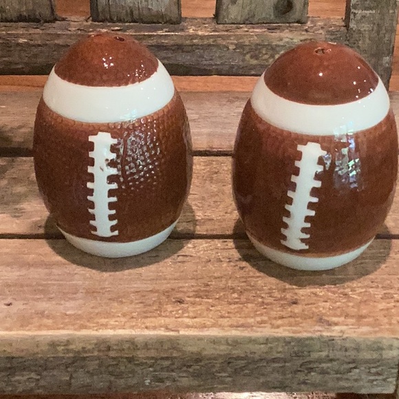 Football Salt and Pepper Set - Picture 2 of 5